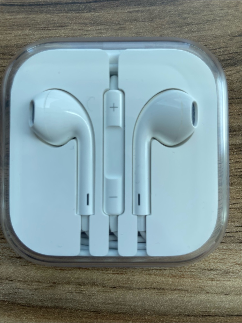Apple White Earbud Headphones with Remote and Mic
